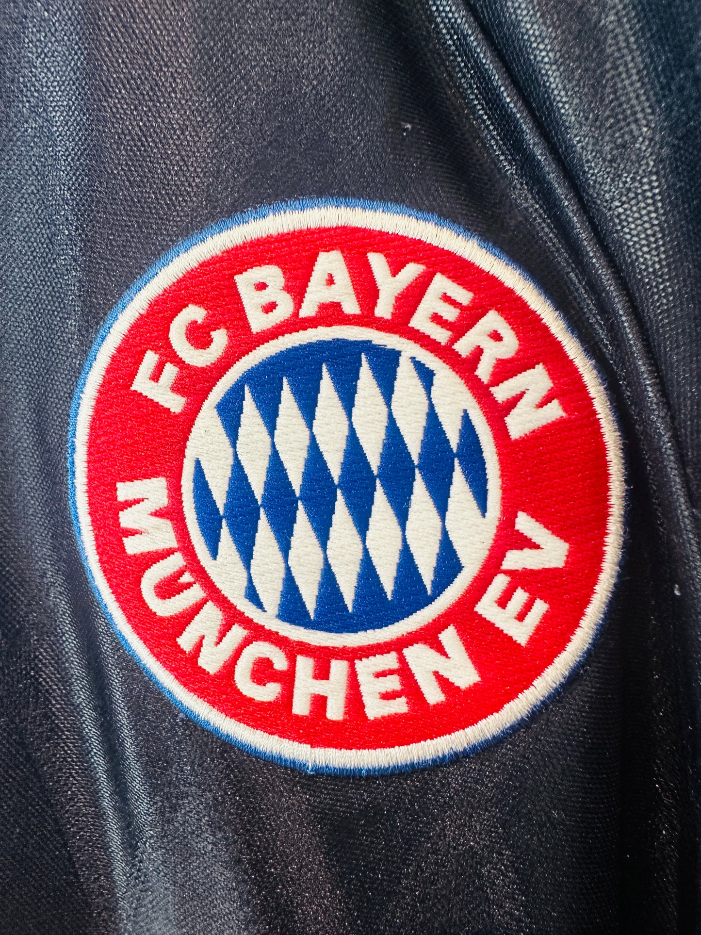 BAYERN MUNICH 1997/99 HOME SHIRT (S) ADIDAS (JANCKER #19)