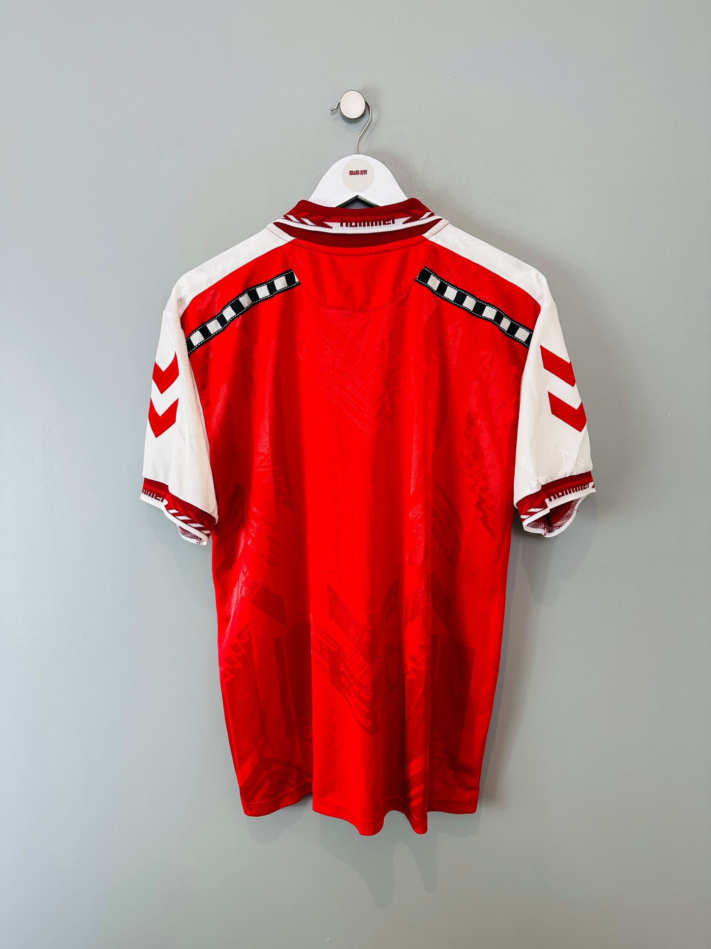 DENMARK 1996/97 HOME SHIRT (M) HUMMEL