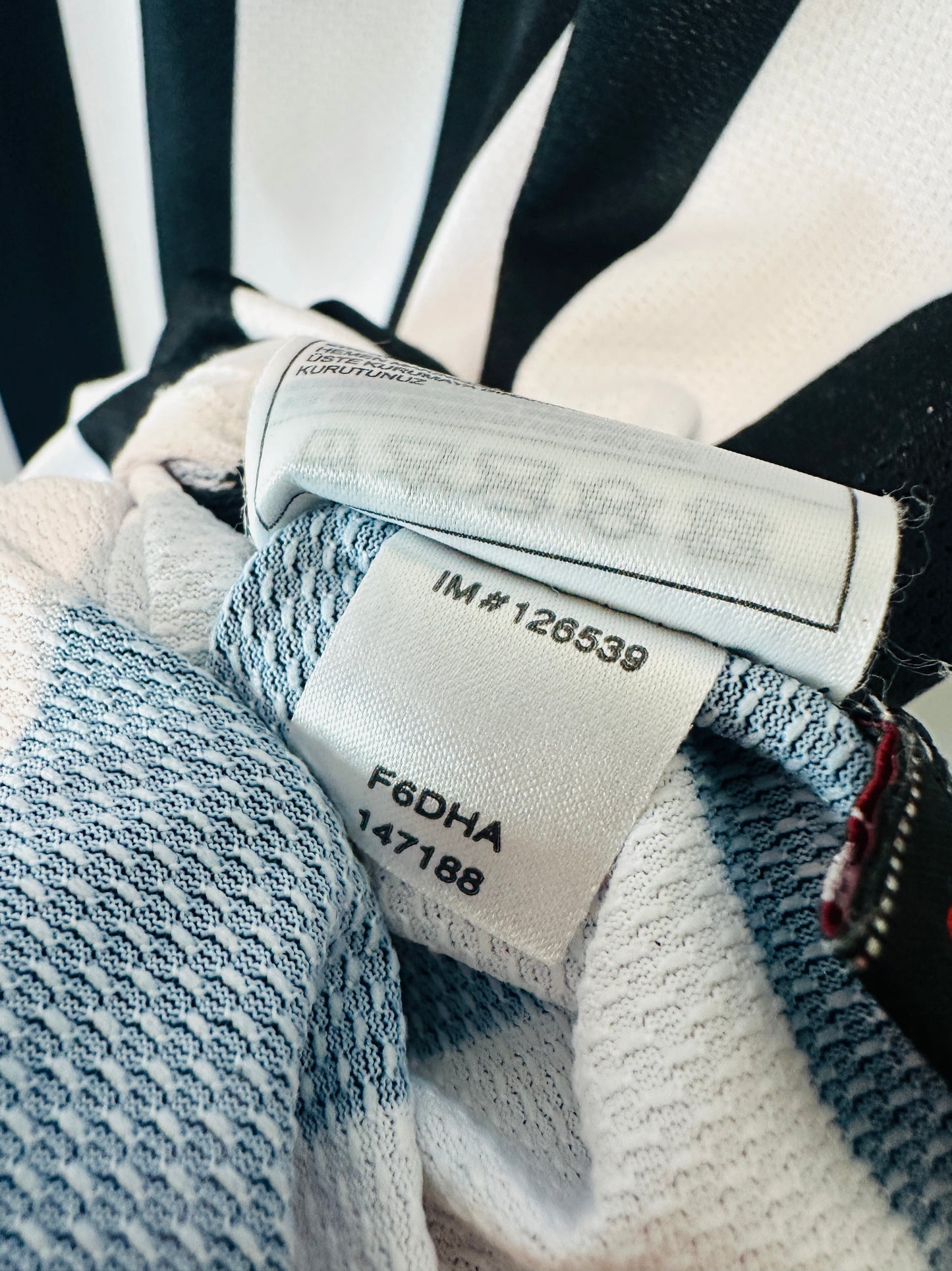 JUVENTUS 2006/07 HOME SHIRT (M) NIKE